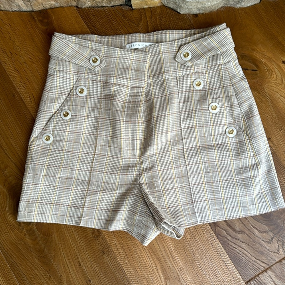 Veronica Beard Plaid Tan Shorts